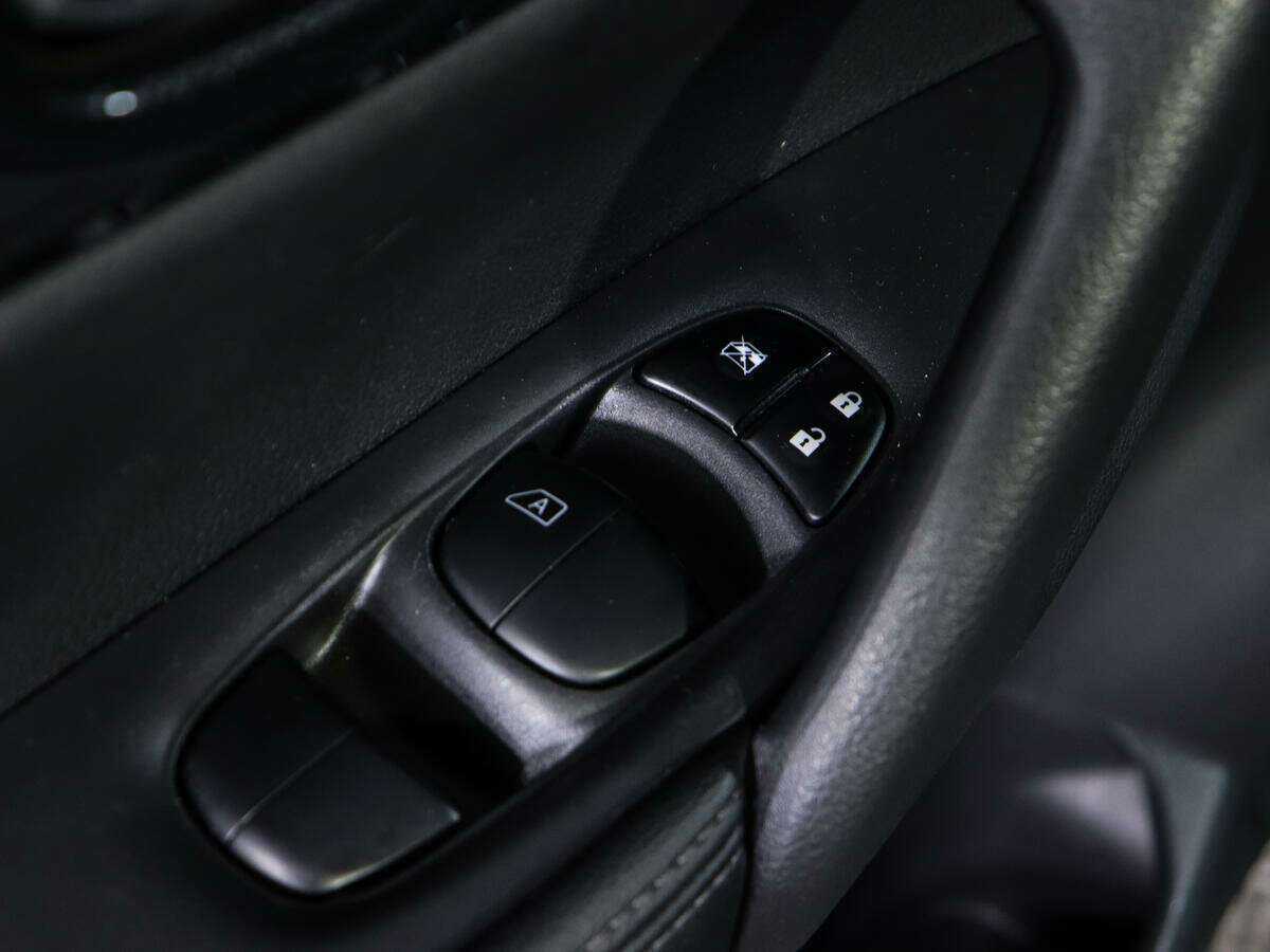 Nissan X-Trail с пробегом — 2015 год. Фото: #16