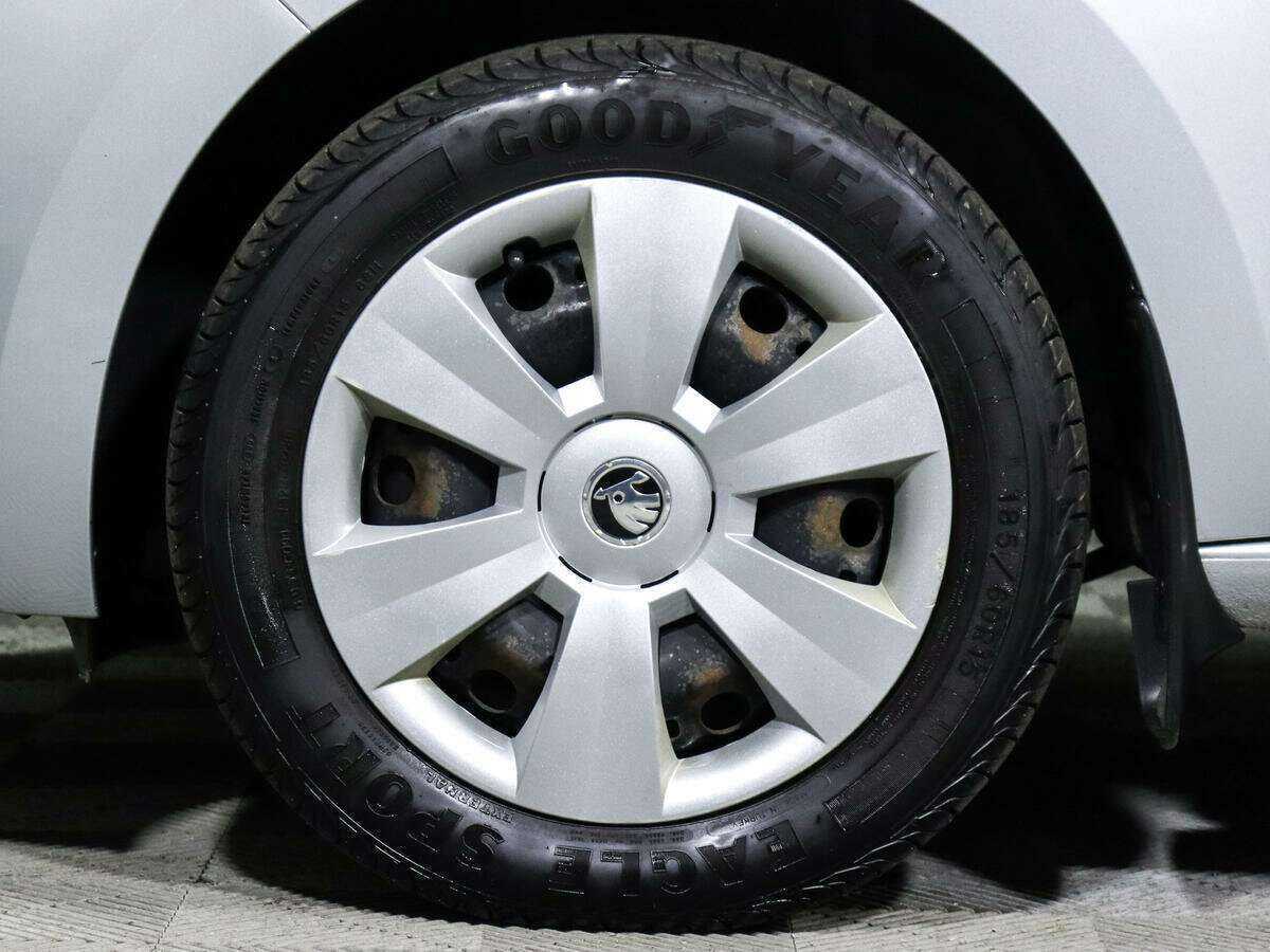 Skoda Rapid с пробегом — 2016 год. Фото: #16