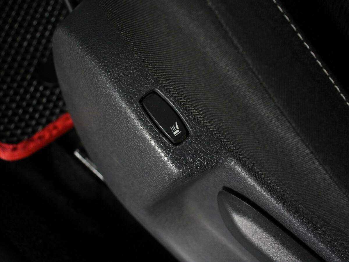 Renault Sandero с пробегом — 2015 год. Фото: #12