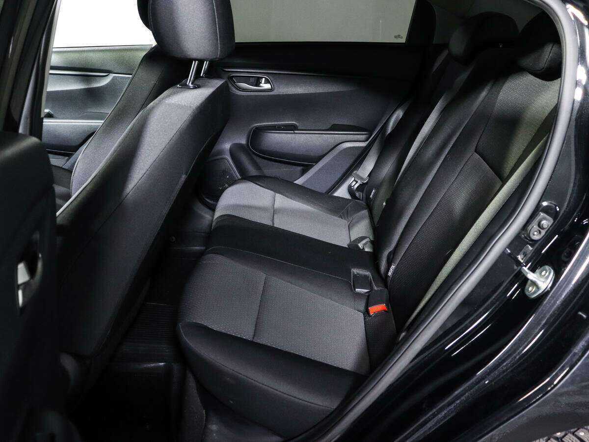 Kia Rio с пробегом — 2020 год. Фото: #7