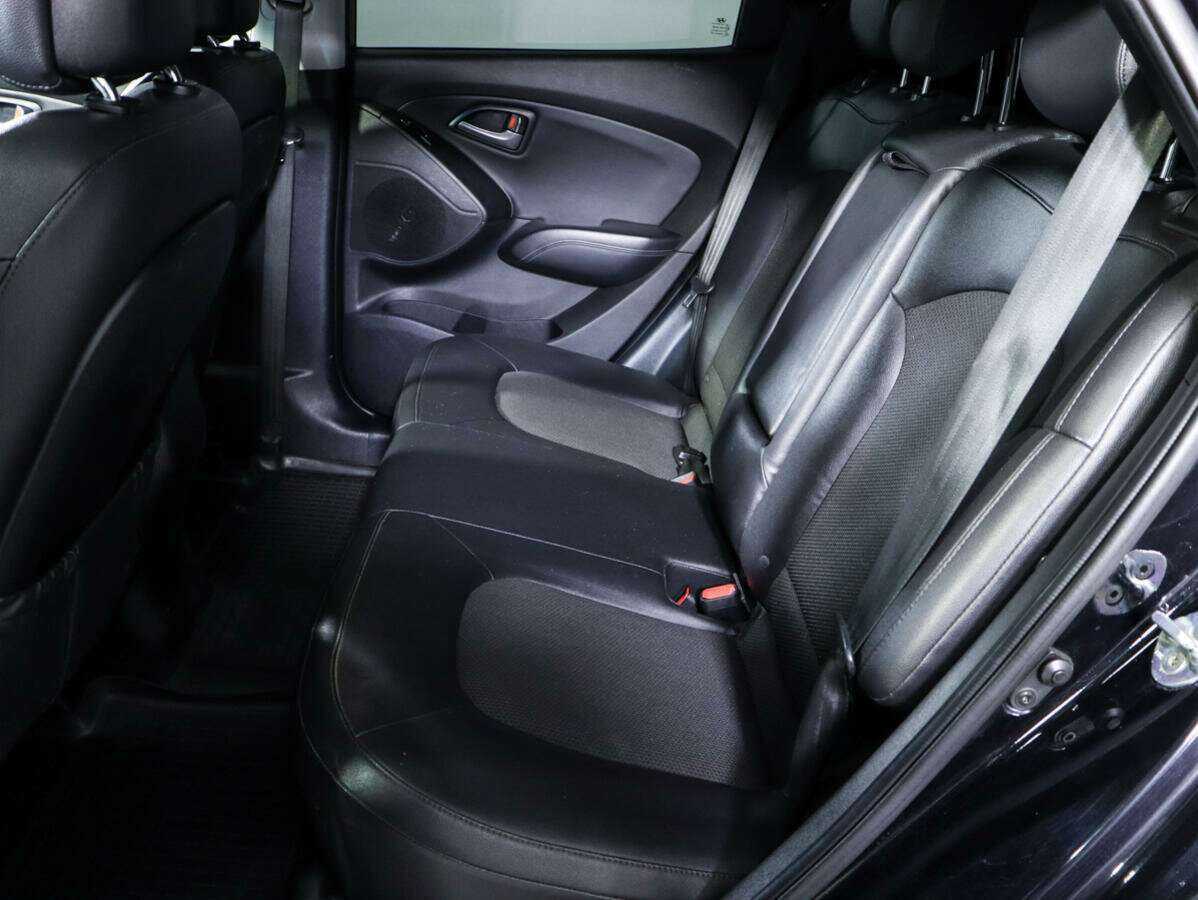 Hyundai ix35 с пробегом — 2014 год. Фото: #9