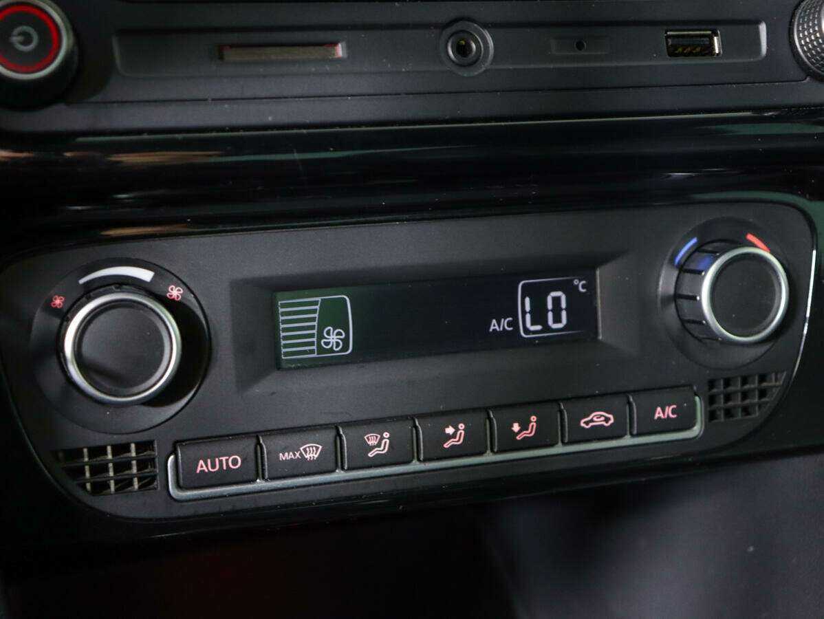 Volkswagen Polo с пробегом — 2017 год. Фото: #14