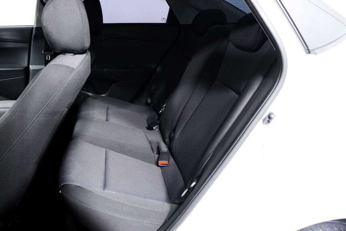 Hyundai Solaris с пробегом — 2021 год. Фото: #9