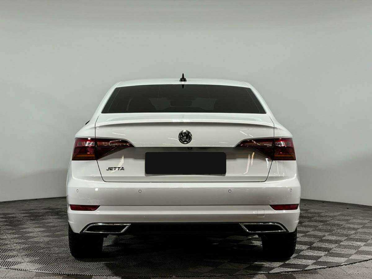Volkswagen Jetta с пробегом — 2020 год. Фото: #4