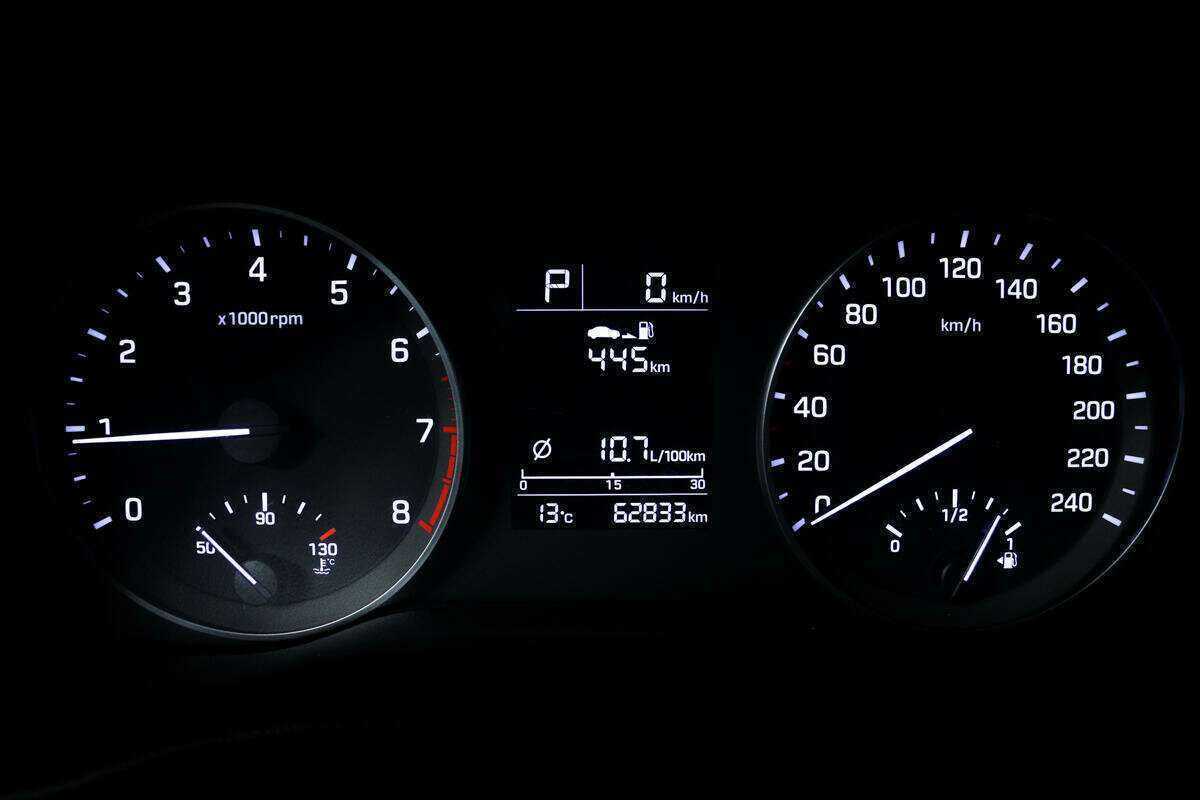 Hyundai Elantra с пробегом — 2018 год. Фото: #9