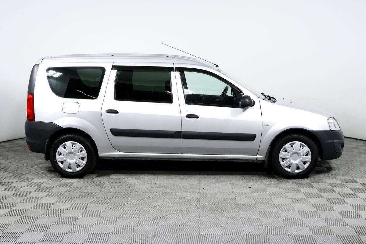 Lada (ВАЗ) Largus с пробегом — 2014 год. Фото: #3