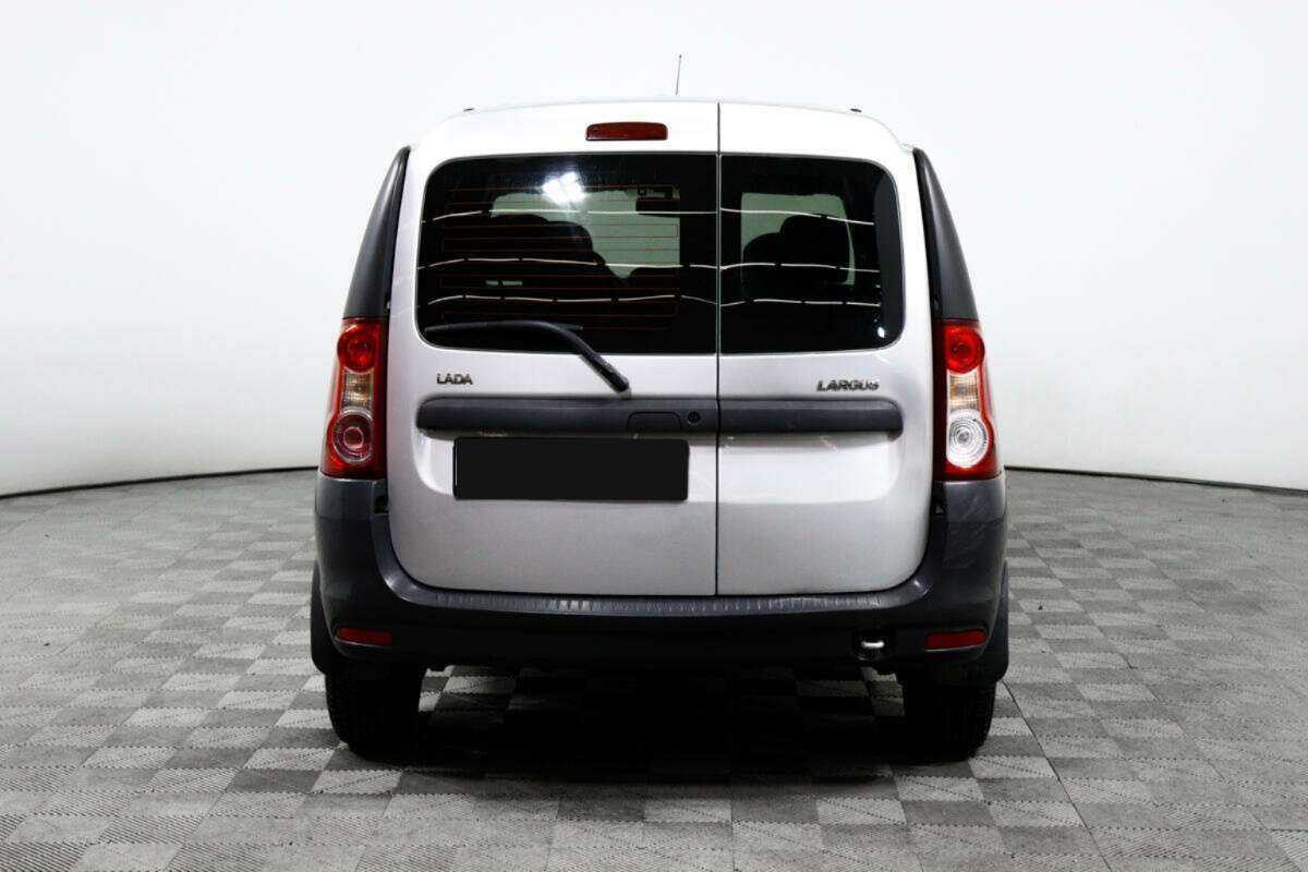 Lada (ВАЗ) Largus с пробегом — 2014 год. Фото: #5