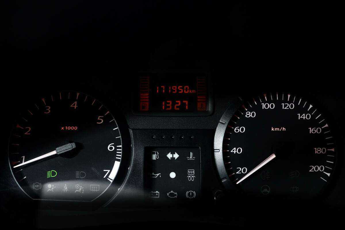 Lada (ВАЗ) Largus с пробегом — 2014 год. Фото: #9