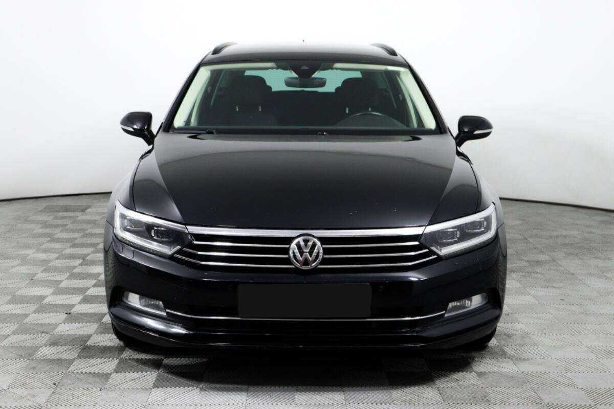 Volkswagen Passat с пробегом — 2019 год. Фото: #1