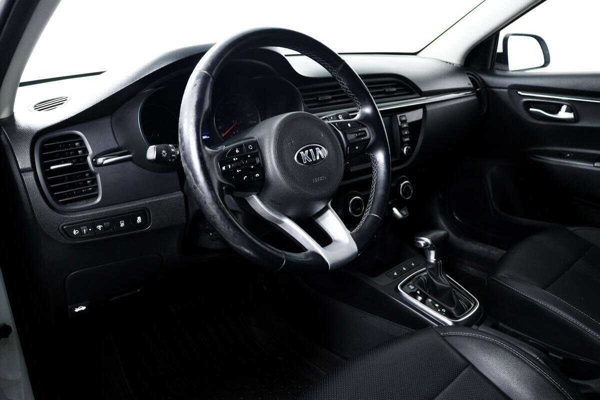 Kia Rio с пробегом — 2018 год. Фото: #12