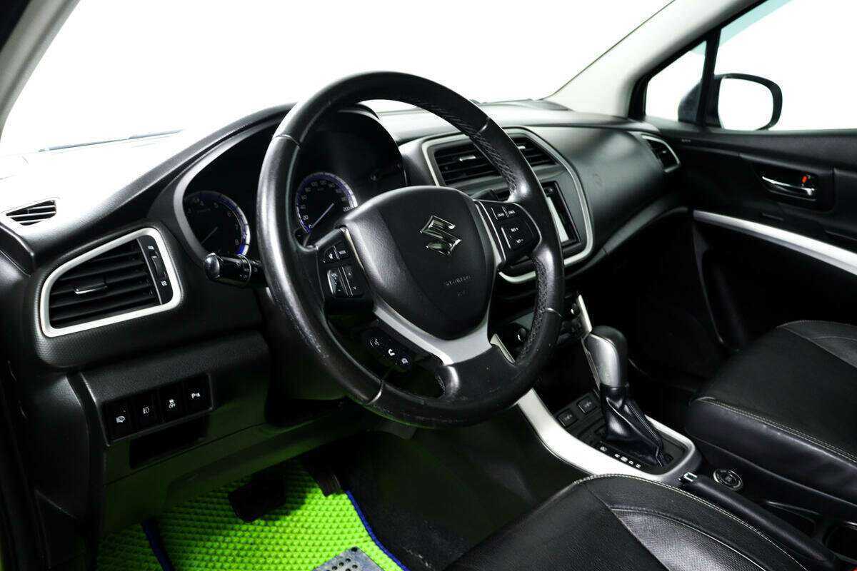 Suzuki SX4 с пробегом — 2013 год. Фото: #12