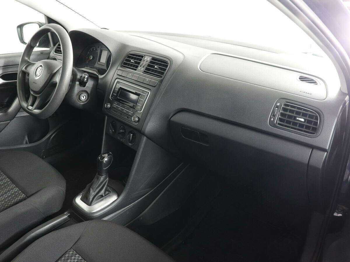 Volkswagen Polo с пробегом — 2017 год. Фото: #9