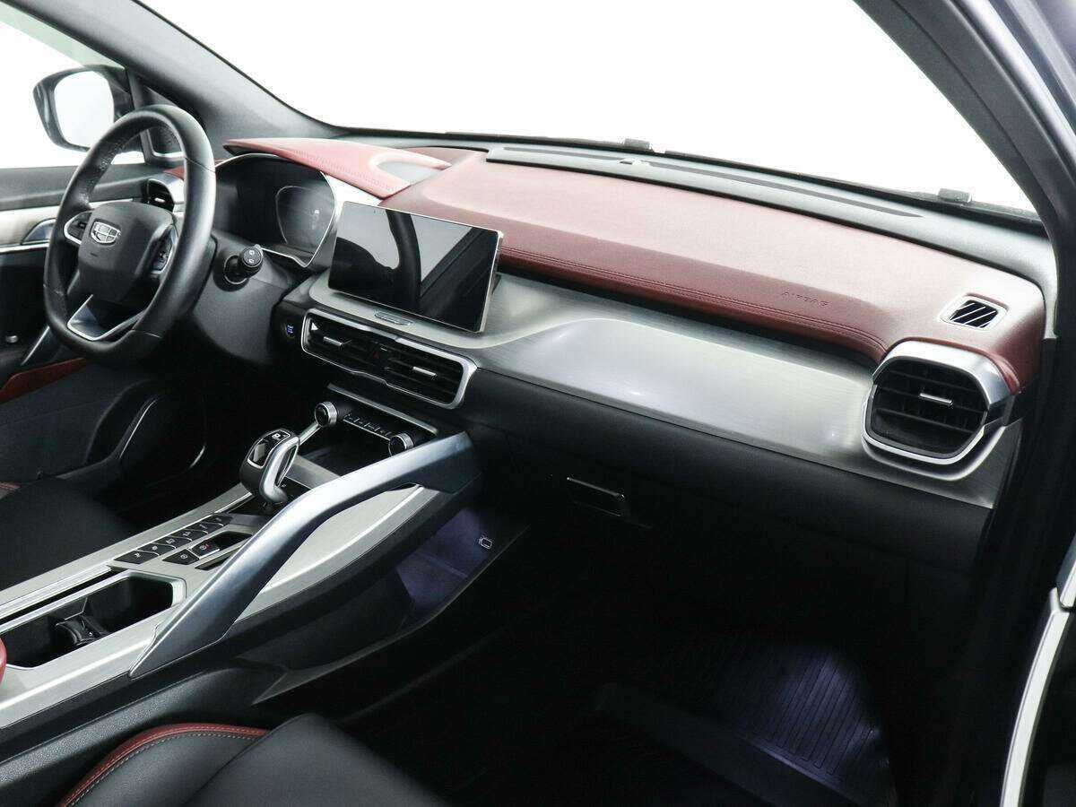 Geely Coolray с пробегом — 2021 год. Фото: #8