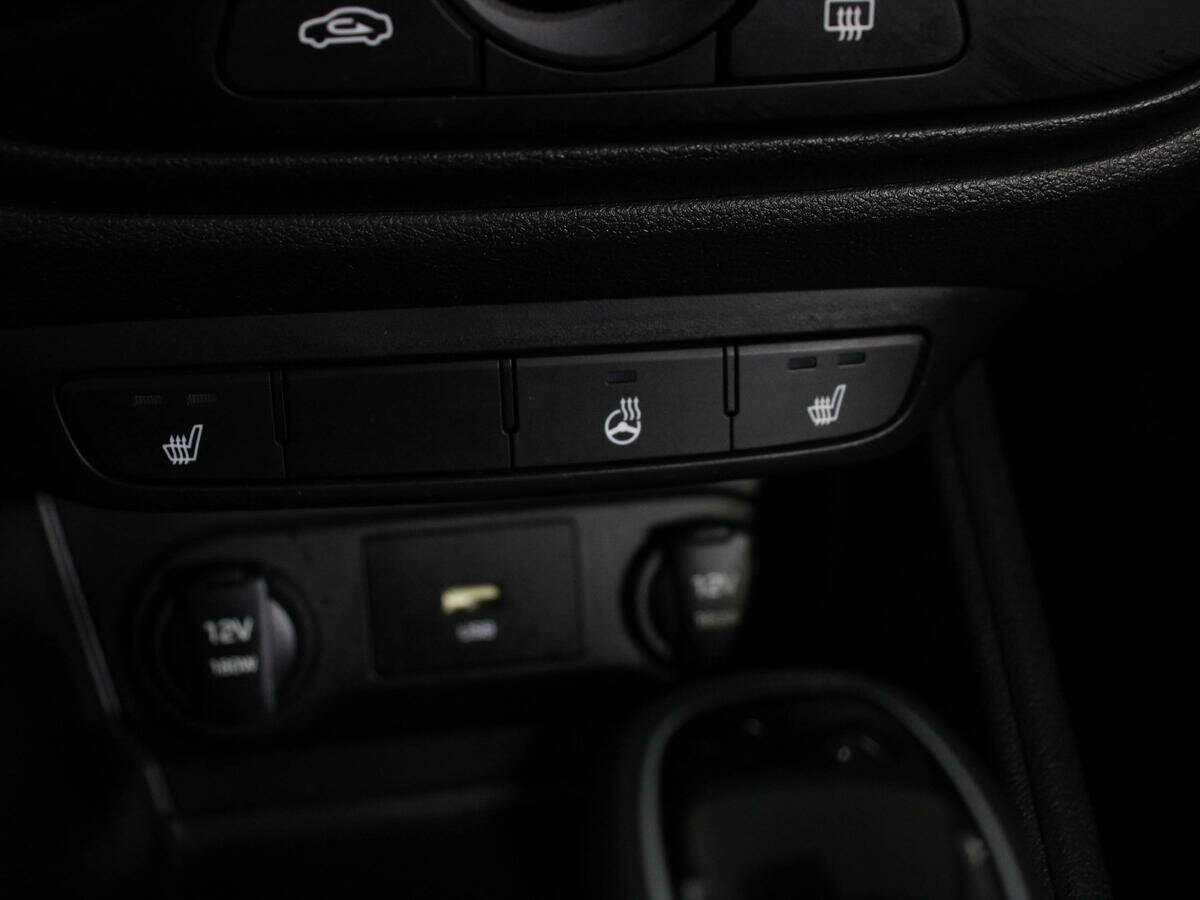 Hyundai Solaris с пробегом — 2020 год. Фото: #19