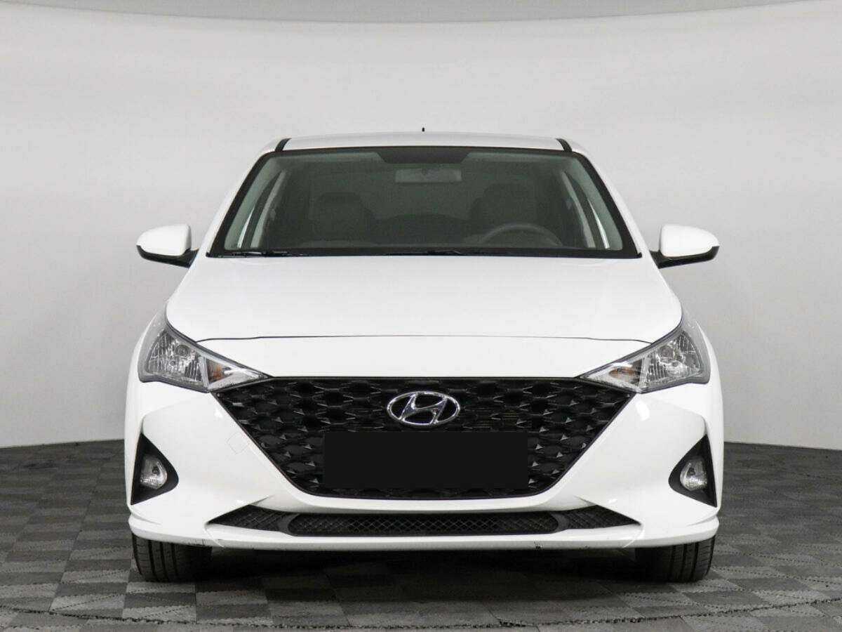 Hyundai Solaris с пробегом — 2022 год. Фото: #1