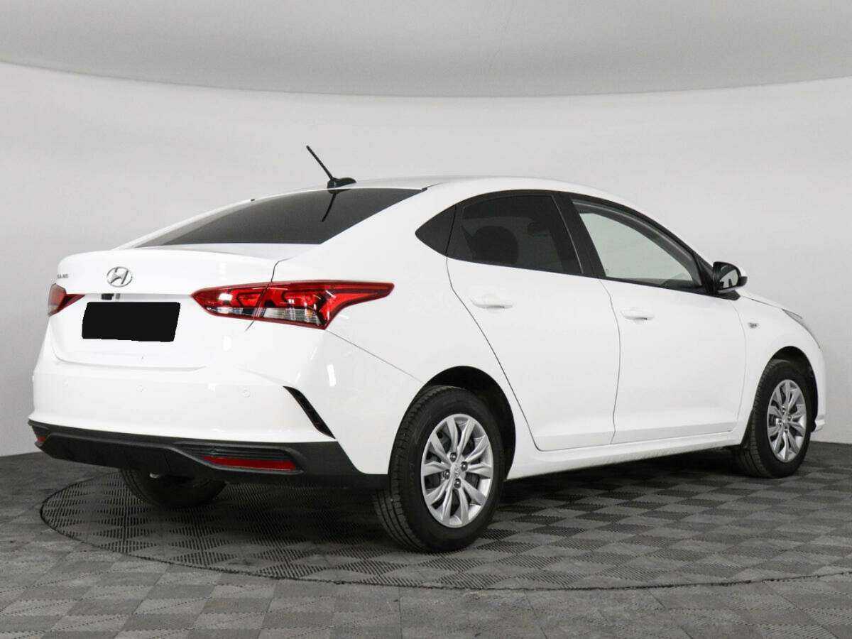 Hyundai Solaris с пробегом — 2022 год. Фото: #4