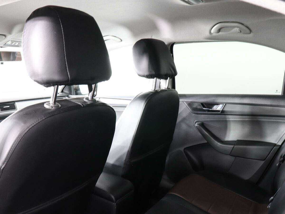 Skoda Rapid с пробегом — 2019 год. Фото: #10