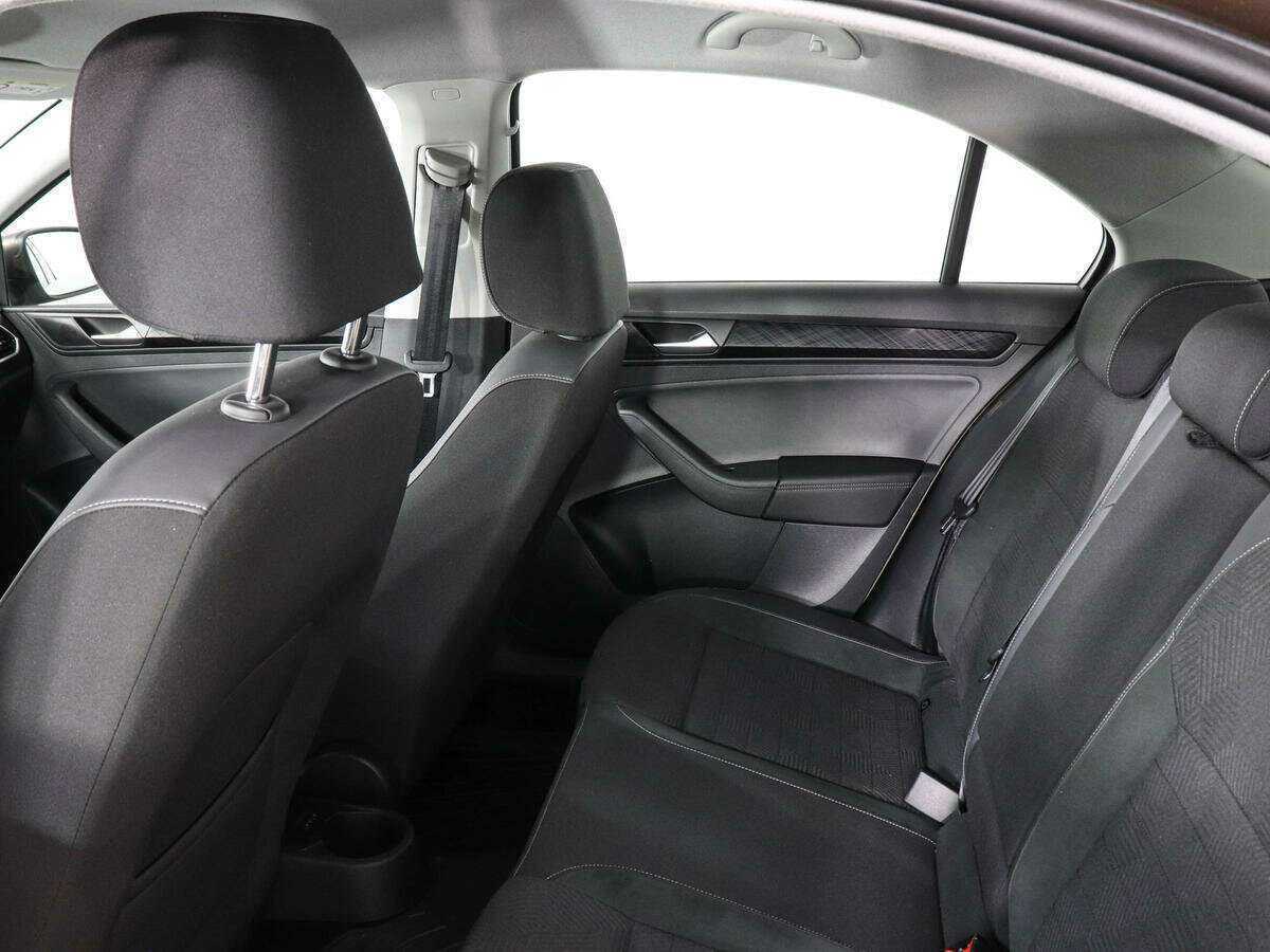 Volkswagen Polo с пробегом — 2020 год. Фото: #11