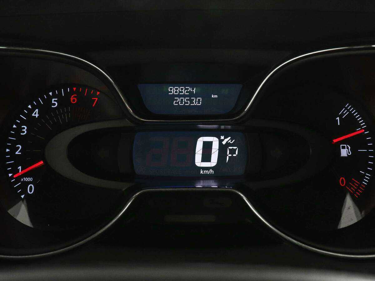 Renault Kaptur с пробегом — 2017 год. Фото: #10