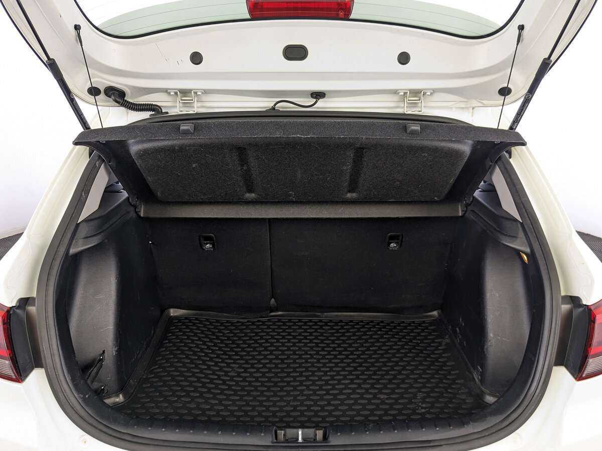 Kia Rio с пробегом — 2019 год. Фото: #9