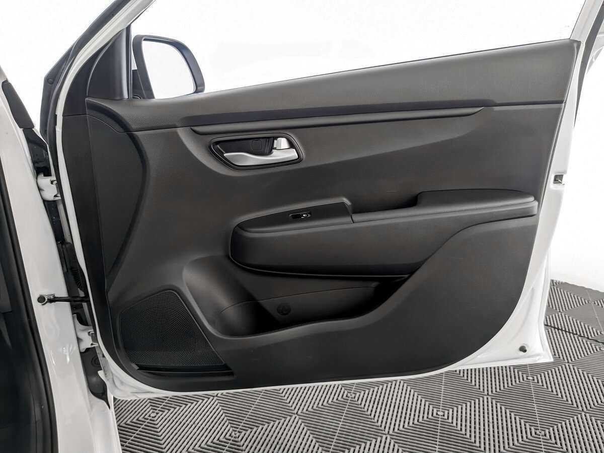 Kia Rio с пробегом — 2021 год. Фото: #19