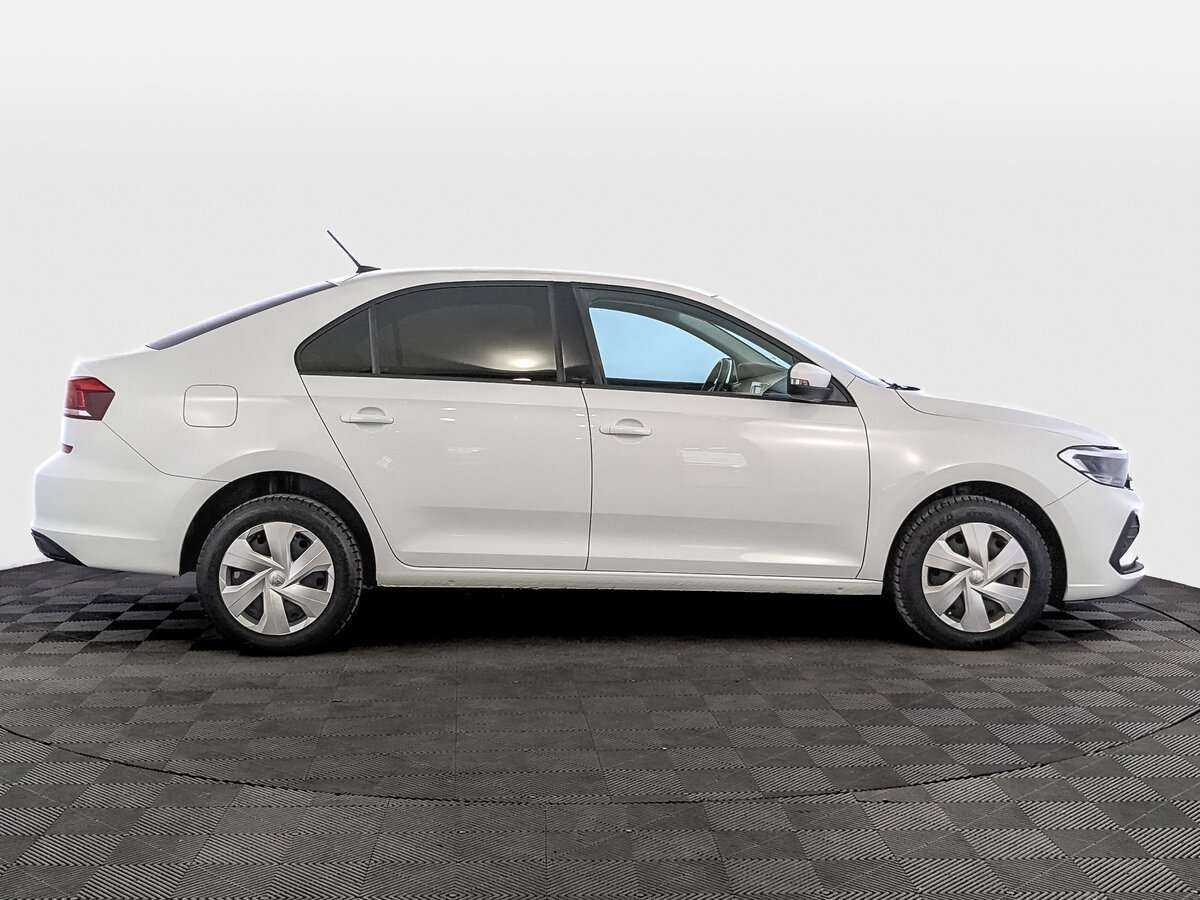 Volkswagen Polo с пробегом — 2021 год. Фото: #3