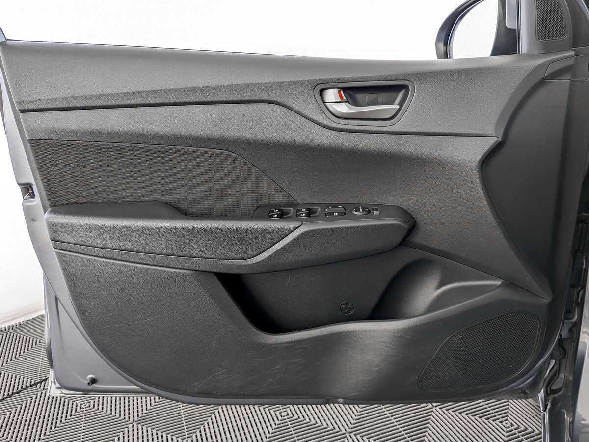 Hyundai Solaris с пробегом — 2018 год. Фото: #14