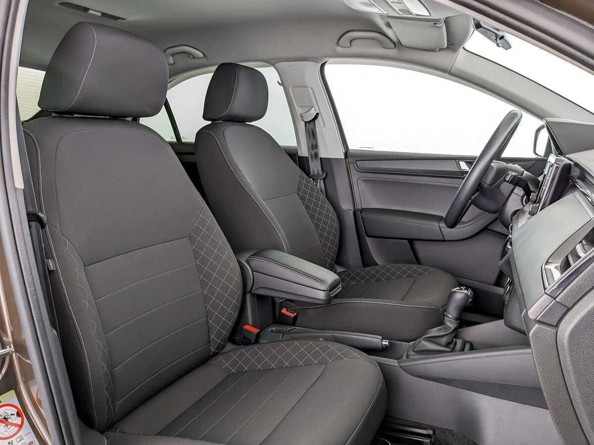 Skoda Rapid с пробегом — 2020 год. Фото: #17