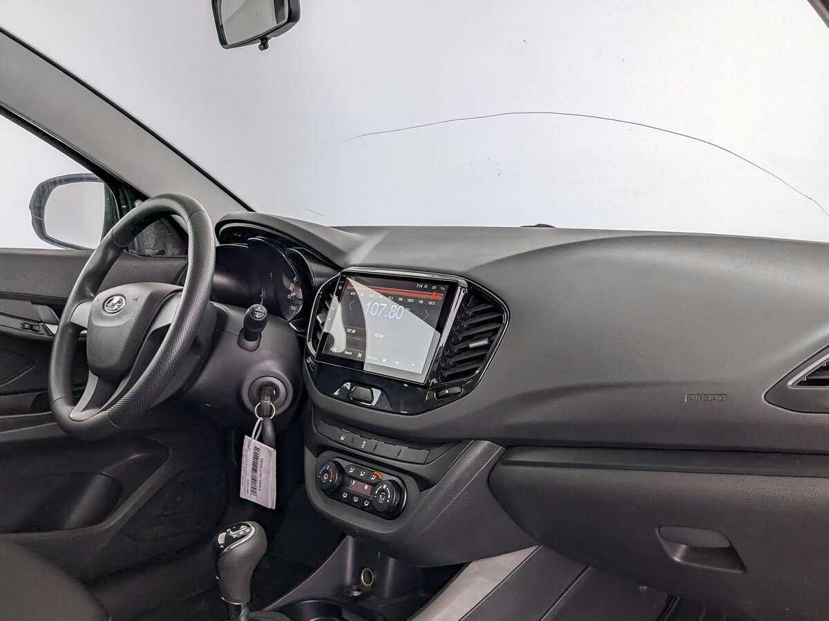 Lada (ВАЗ) Vesta с пробегом — 2018 год. Фото: #8