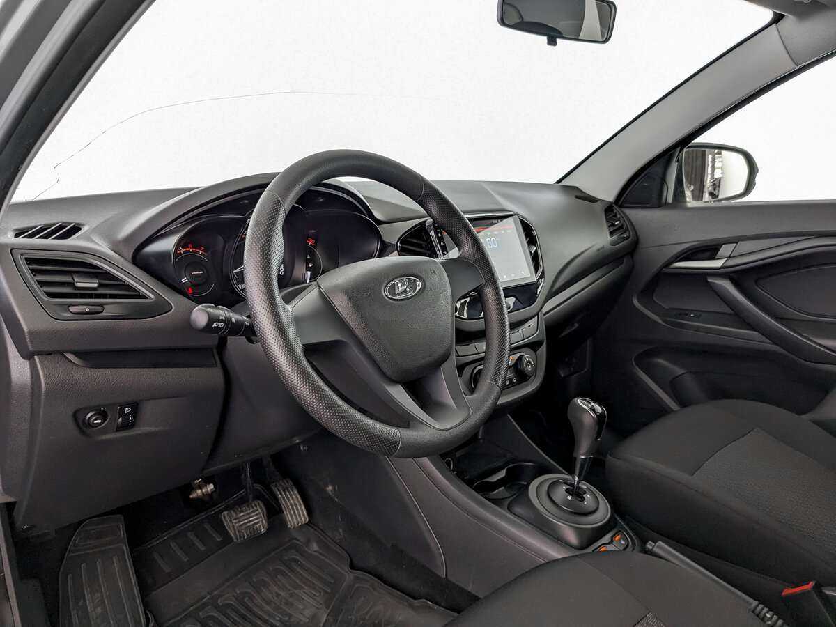 Lada (ВАЗ) Vesta с пробегом — 2018 год. Фото: #13