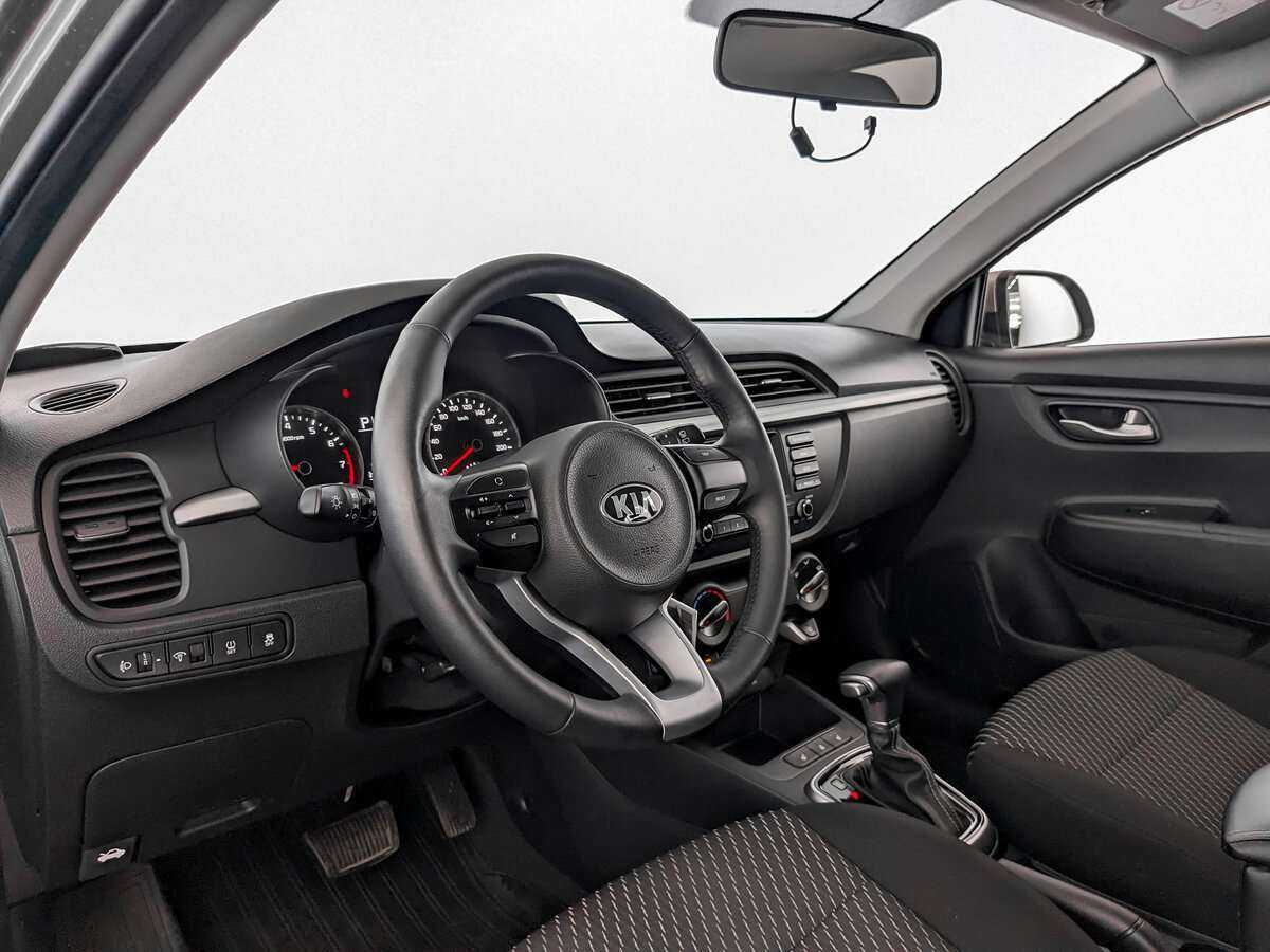 Kia Rio с пробегом — 2019 год. Фото: #13