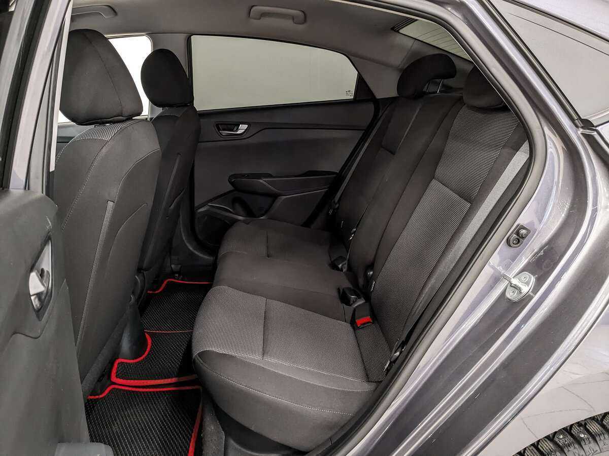 Hyundai Solaris с пробегом — 2021 год. Фото: #13