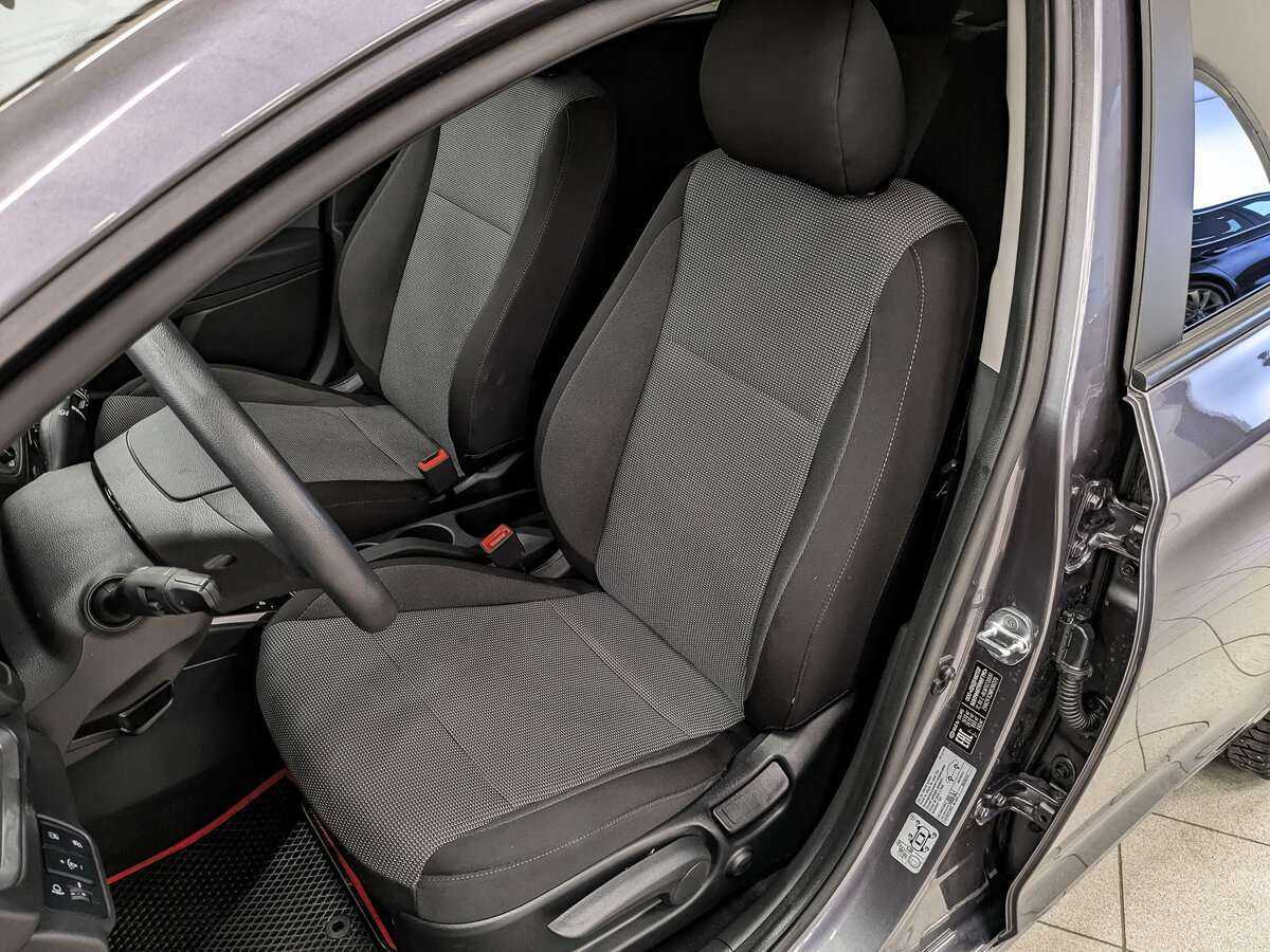 Hyundai Solaris с пробегом — 2021 год. Фото: #15