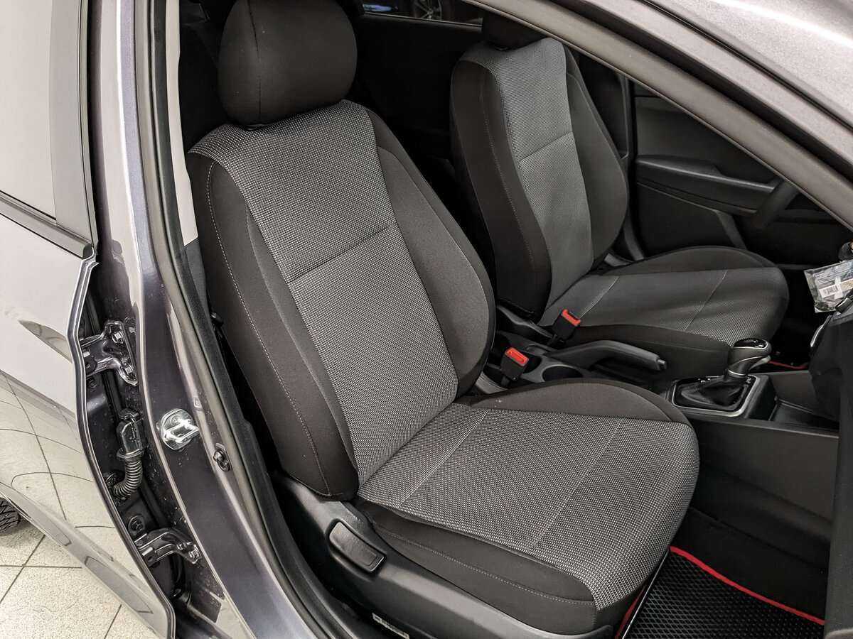 Hyundai Solaris с пробегом — 2021 год. Фото: #19