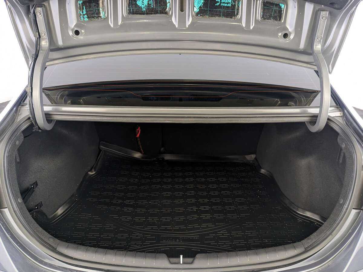 Hyundai Solaris с пробегом — 2021 год. Фото: #9