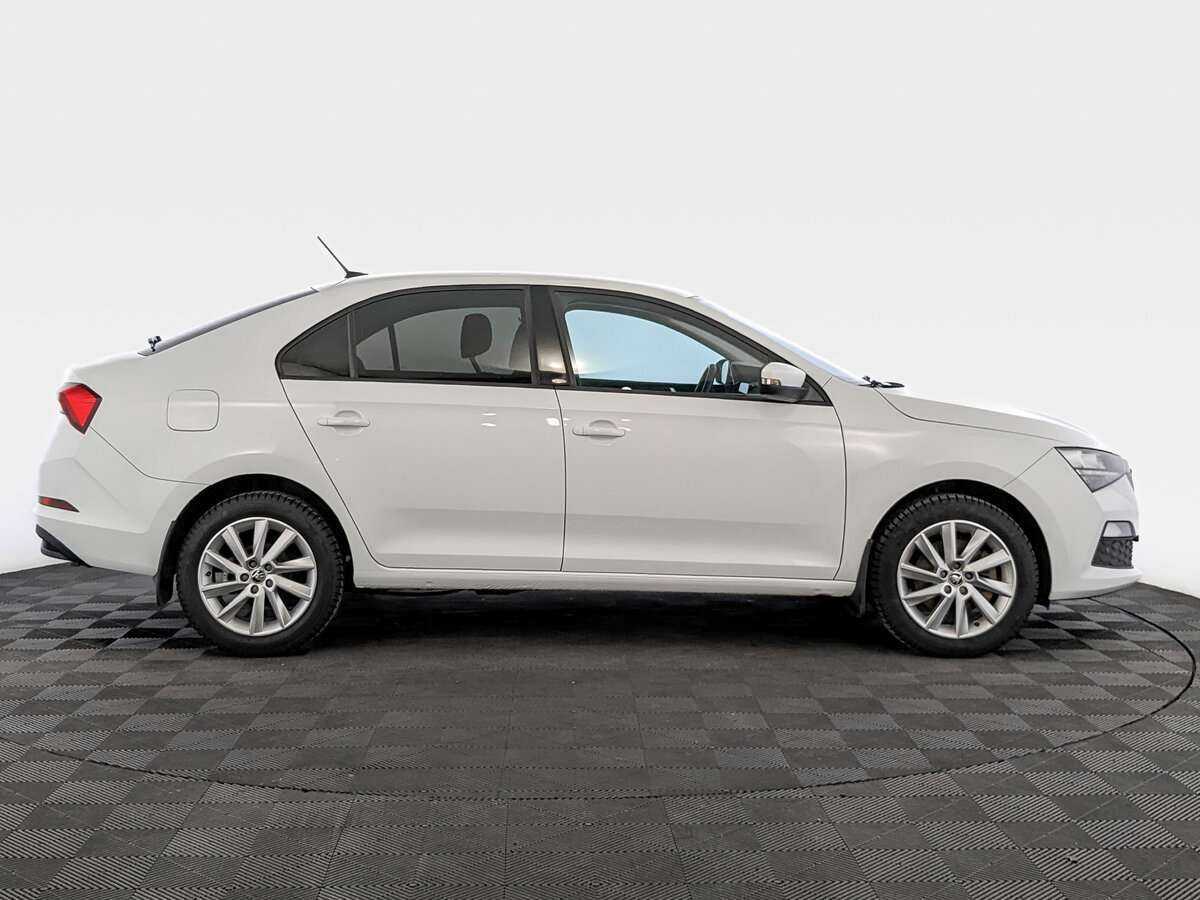 Skoda Rapid с пробегом — 2020 год. Фото: #3