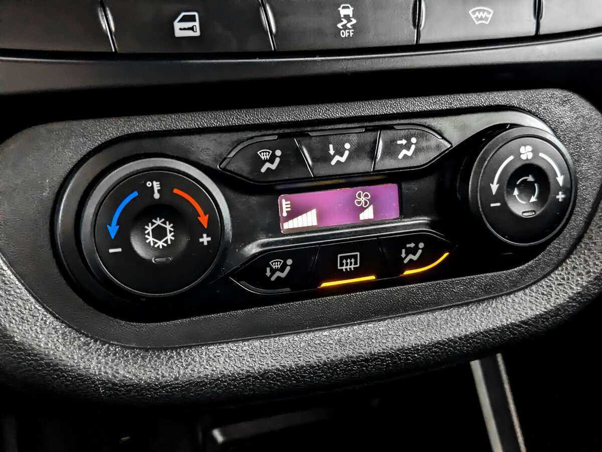 Lada (ВАЗ) Vesta с пробегом — 2021 год. Фото: #18