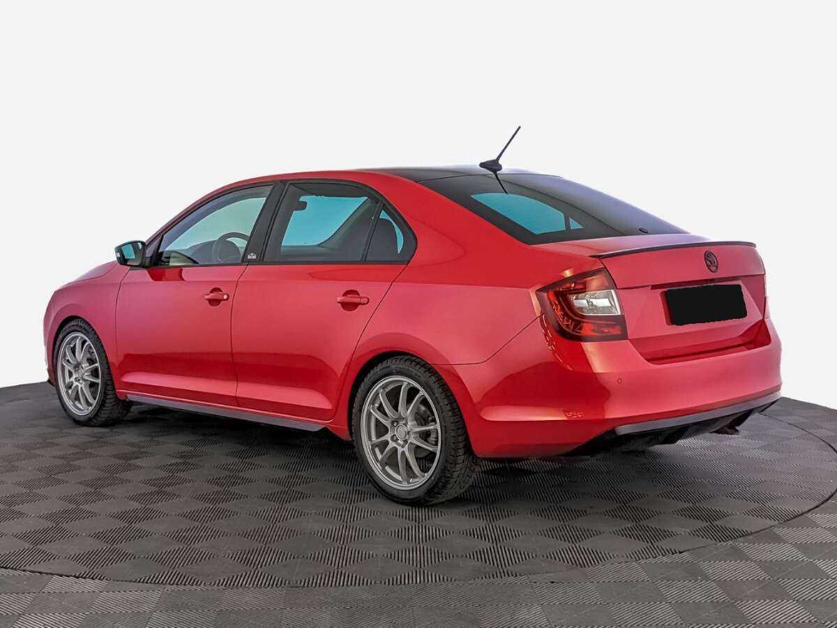 Skoda Rapid с пробегом — 2019 год. Фото: #6