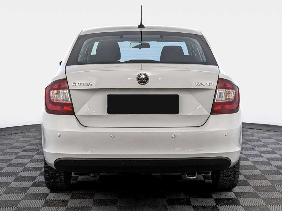 Skoda Rapid с пробегом — 2018 год. Фото: #5