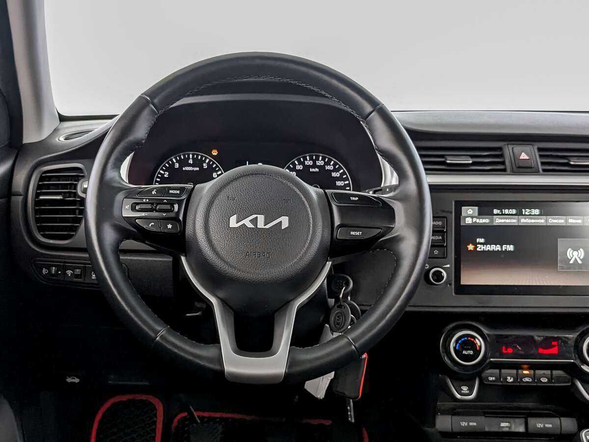 Kia Rio с пробегом — 2022 год. Фото: #20