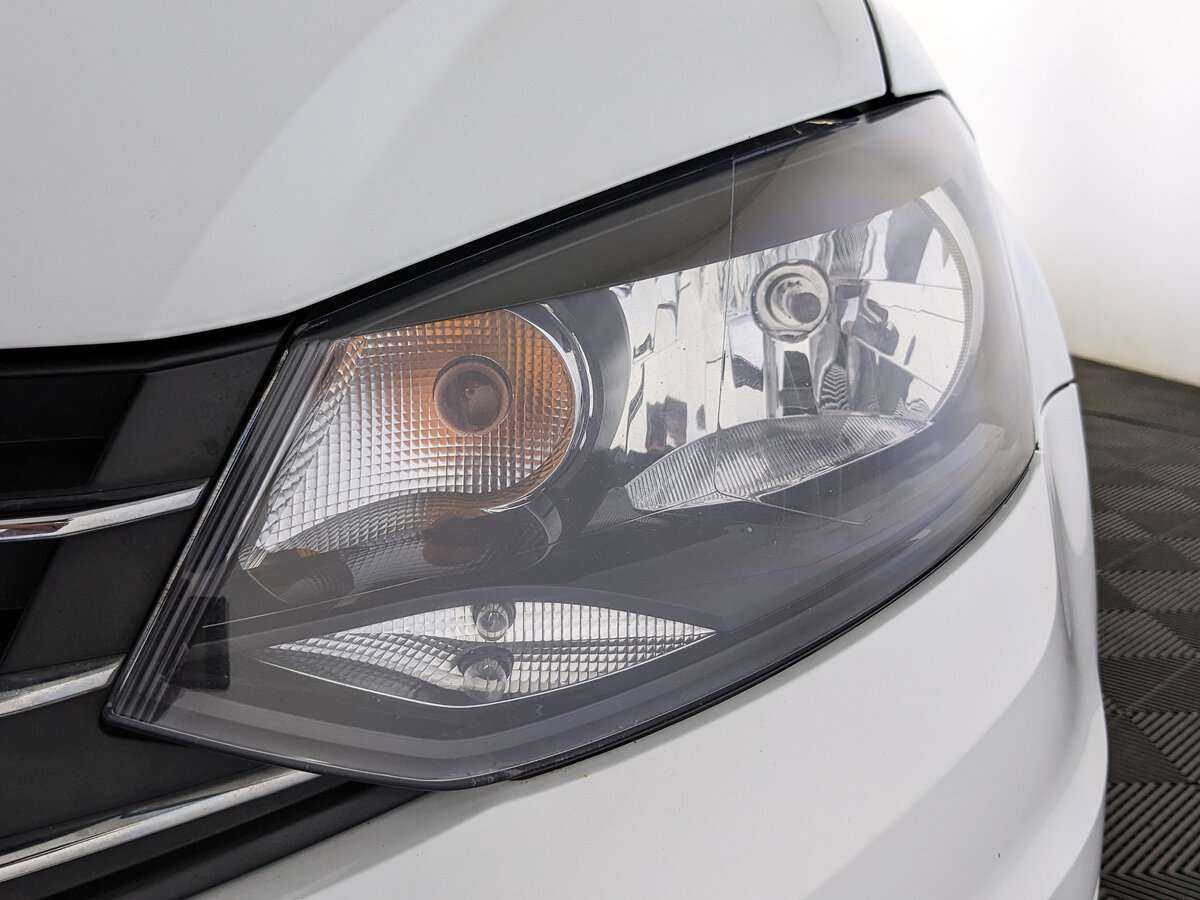 Volkswagen Polo с пробегом — 2019 год. Фото: #9