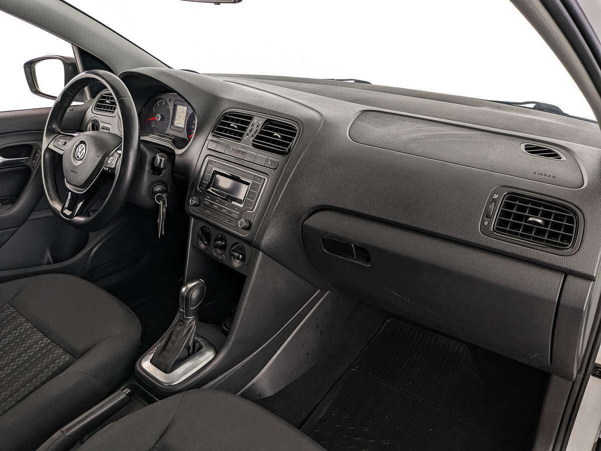 Volkswagen Polo с пробегом — 2019 год. Фото: #11