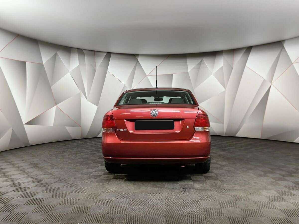 Volkswagen Polo с пробегом — 2012 год. Фото: #7