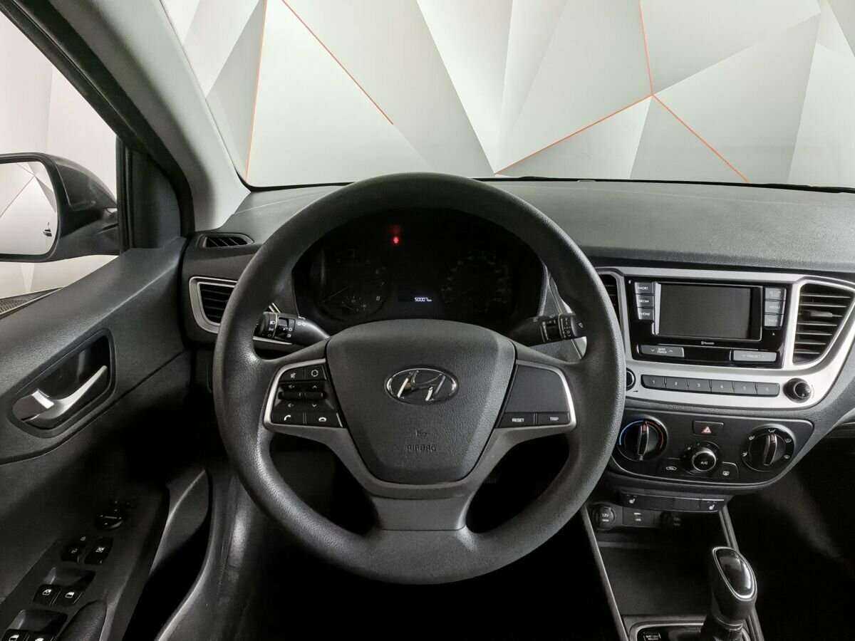 Hyundai Solaris с пробегом — 2022 год. Фото: #14