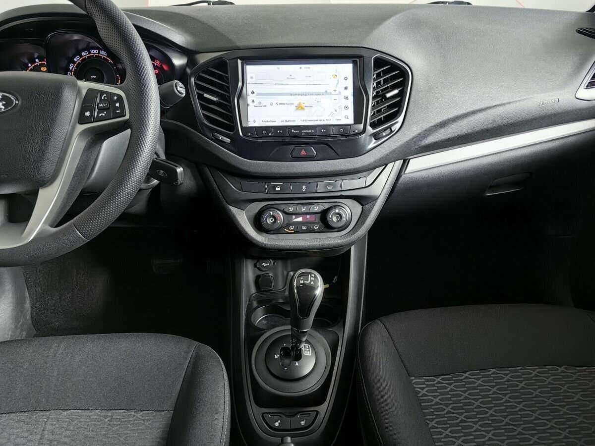 Lada (ВАЗ) Vesta с пробегом — 2018 год. Фото: #9