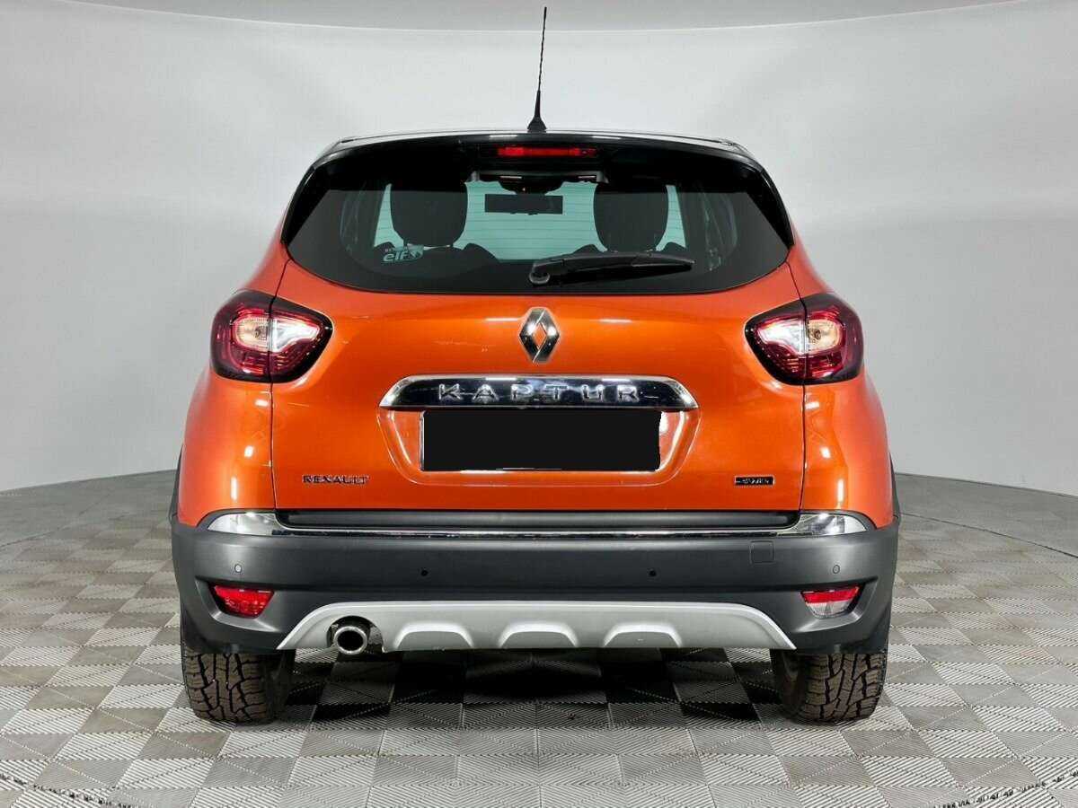 Renault Kaptur с пробегом — 2016 год. Фото: #2