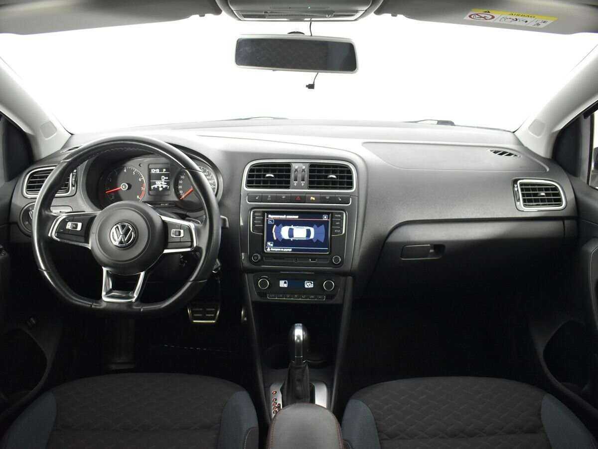 Volkswagen Polo с пробегом — 2019 год. Фото: #8