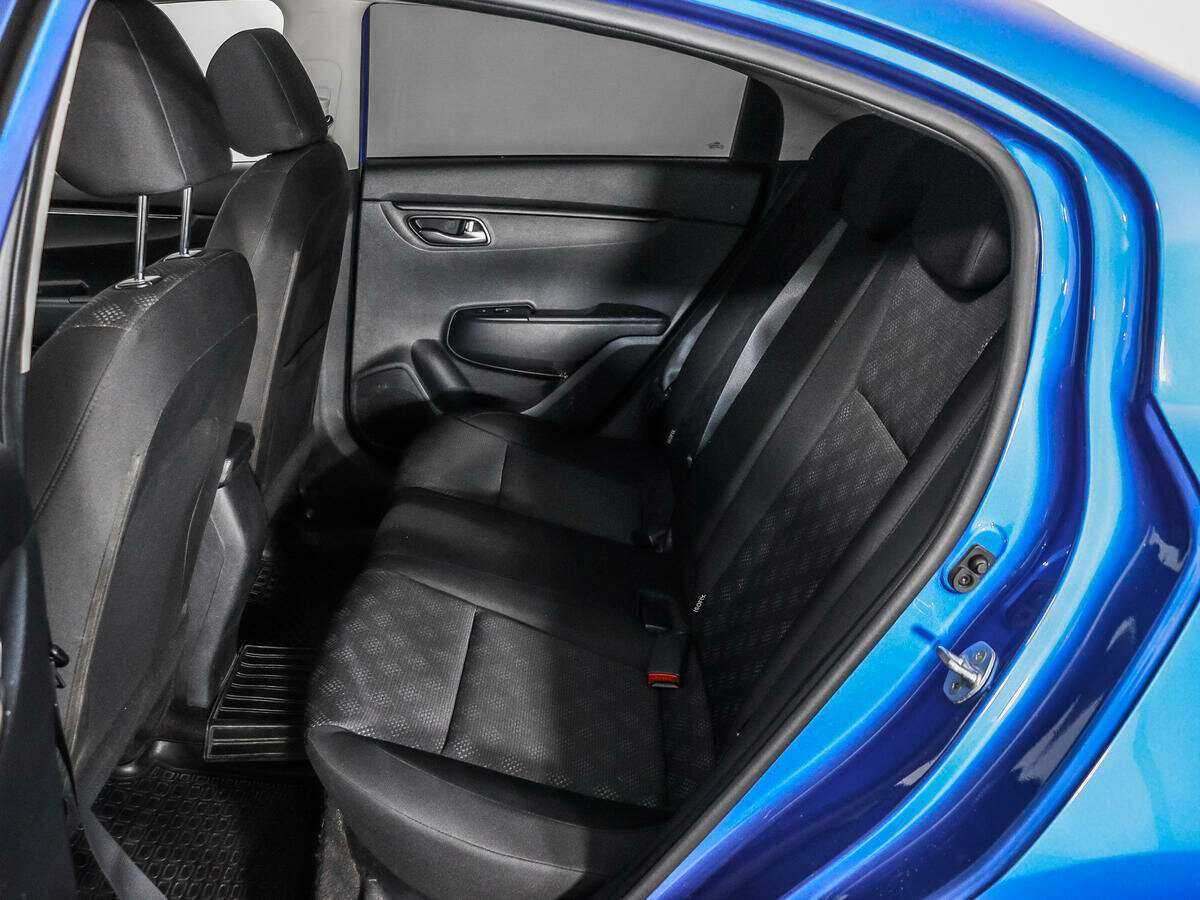 Kia Rio с пробегом — 2017 год. Фото: #9