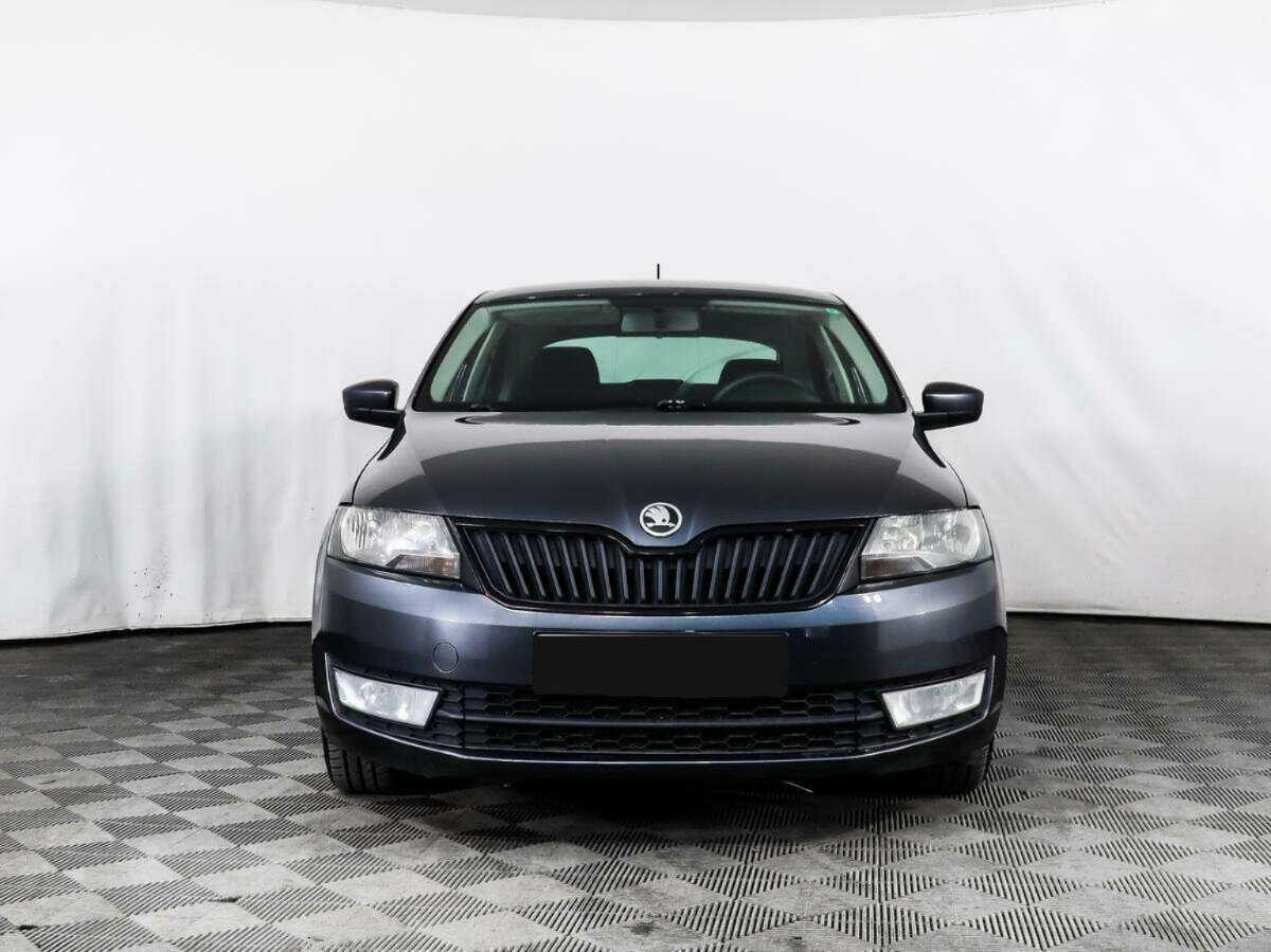 Skoda Rapid с пробегом — 2014 год. Фото: #1