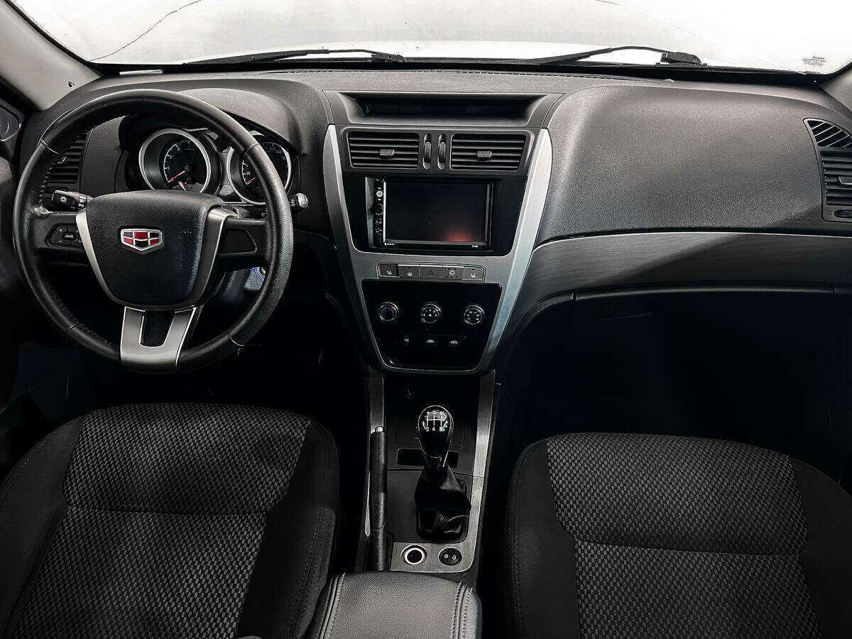 Geely Emgrand X7 с пробегом — 2015 год. Фото: #11